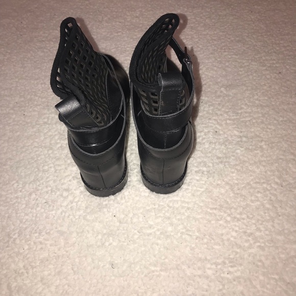 Size 11 Victoria Secret  Black leather boots - Picture 3 of 5